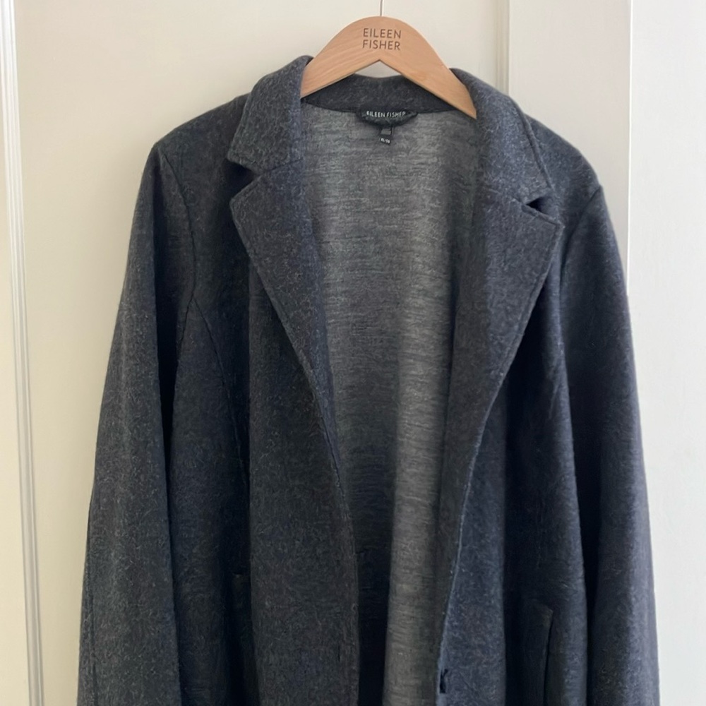 Lovely Eileen Fisher Modern Car Coat size XL